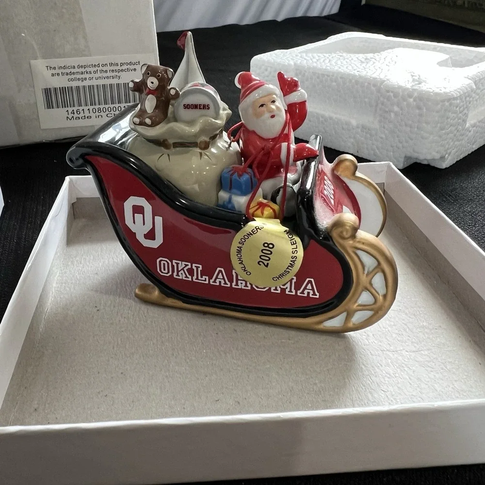 Oklahoma Sooners 2008 Christmas Sleigh Santa Figurine College‎ Football